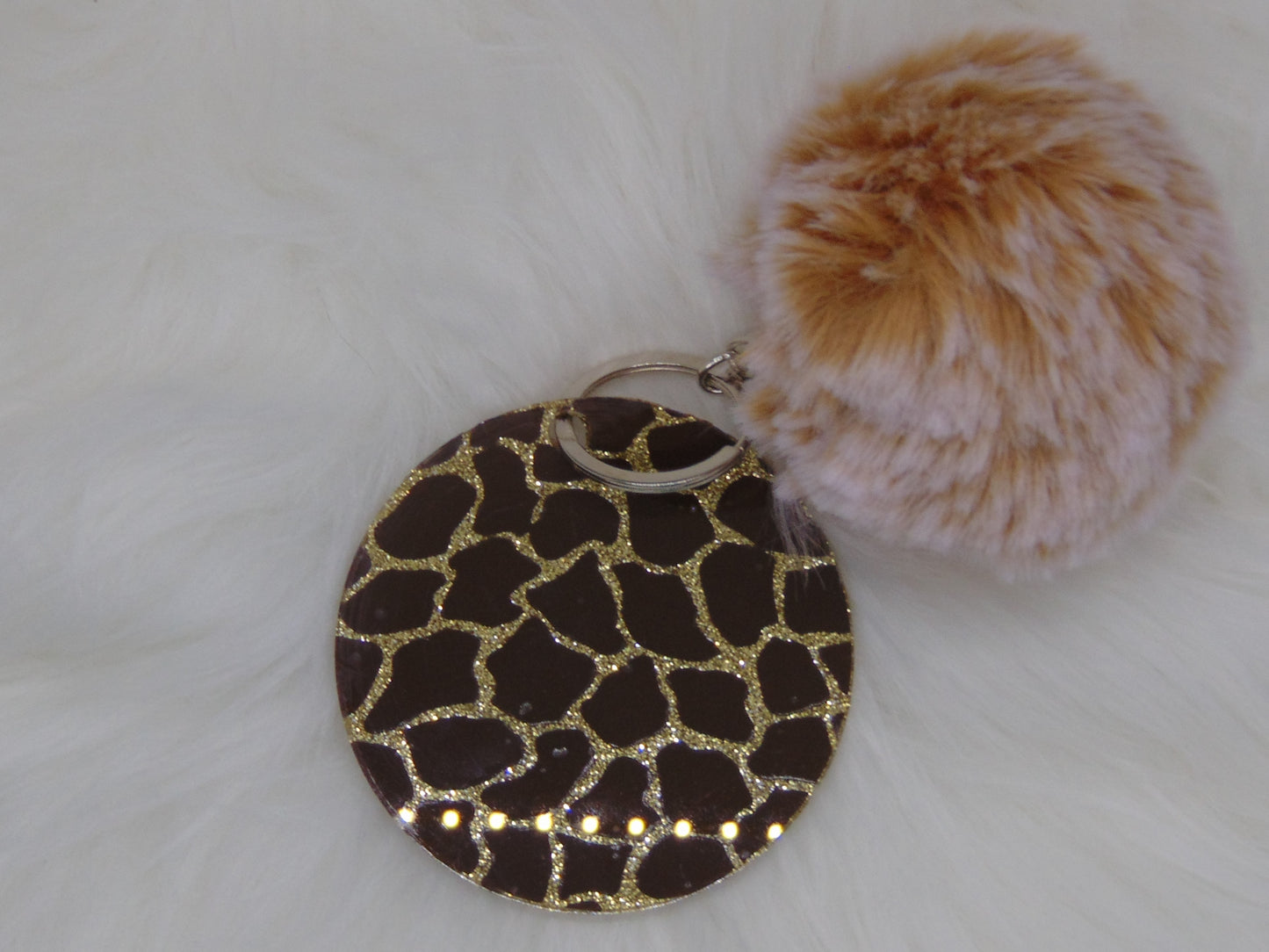 Giraffe N Fluff Keychain